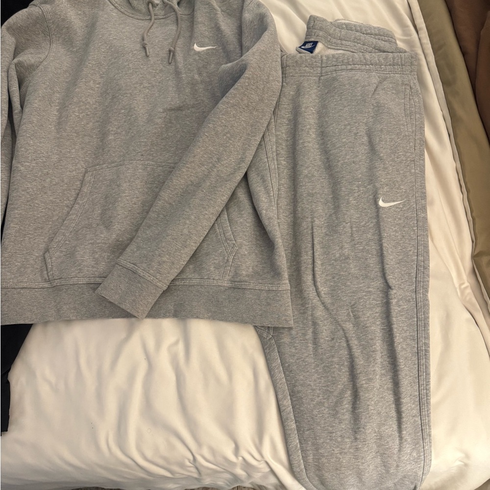Nike Heather Gray Hoodie and Joggers Set